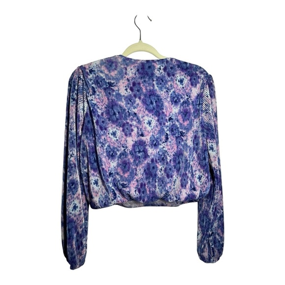 ASTR THE LABEL Pink and Blue Cropped Pleated Surplice Top SZ S​ - Picture 4 of 9